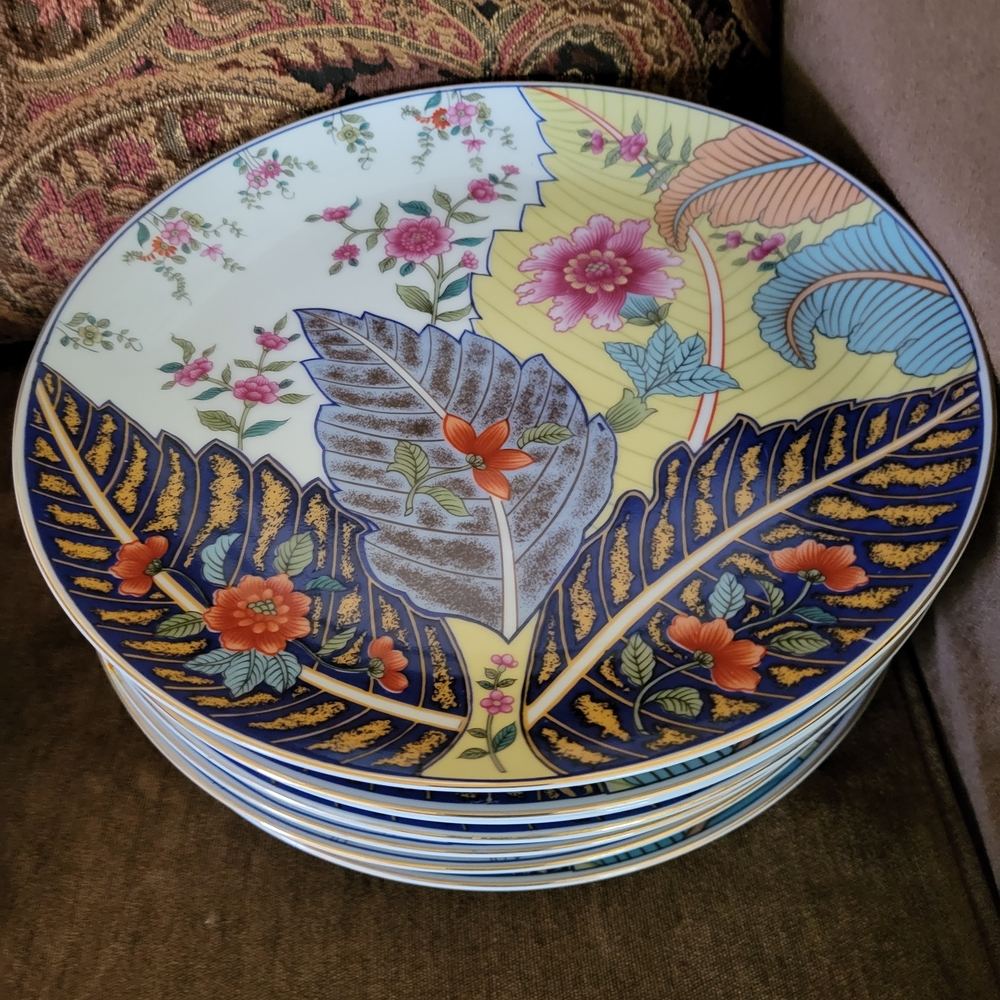 Elegant Floral Dinner Plate Set